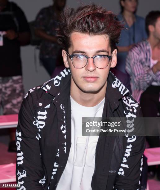 Steven Blake Rapper 719 Steven Wang Stock Photos, High-Res Pictures, and Images - Getty Images