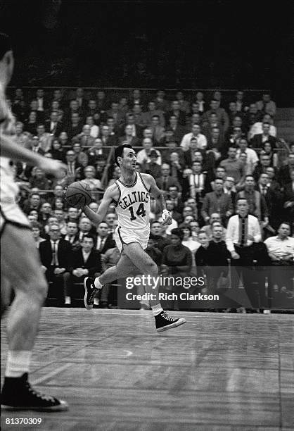 Basketball: Boston Celtics Bob Cousy in action vs Cincinnati Royals, Boston, MA 4/10/1963