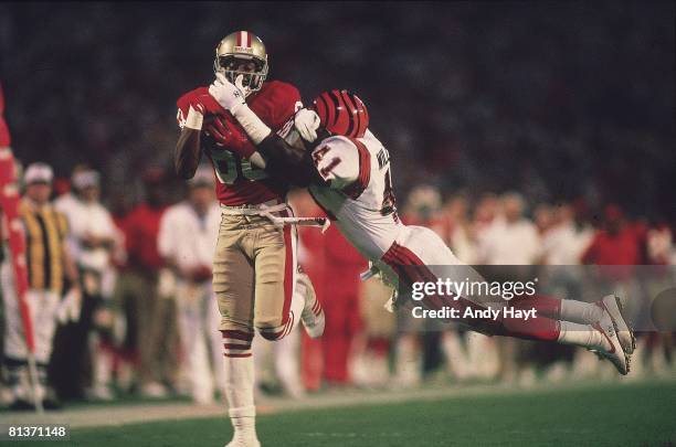 Jerry Rice Making The Catch 378 Jerry Rice Catch Stock Photos, High-Res Pictures, and Images ...