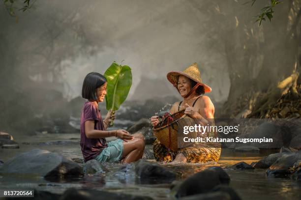 simple and happiness life - thai tradition stock pictures, royalty-free photos & images