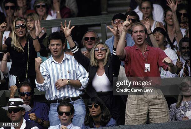 Andre Agassi And Barbara Photos Et Images De Collection Getty Images andre-agassi-and-barbara-photos-et-images-de-collection-getty-images