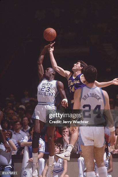 Coll, Basketball: NCAA playoffs, North Carolina Michael Jordan in action vs James Madison, Greensboro, NC 3/19/1983