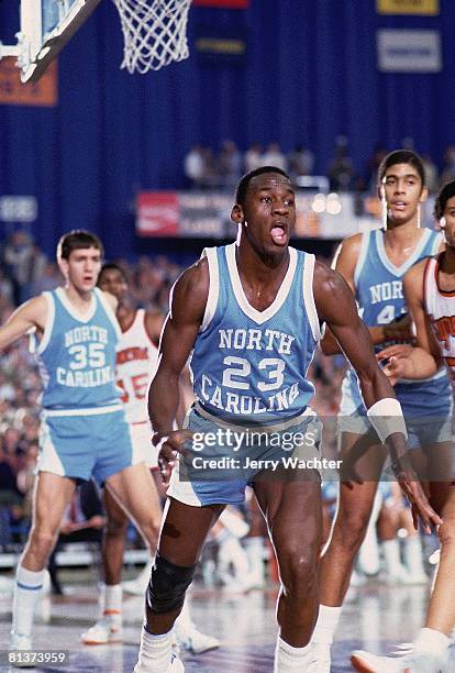 Coll, Basketball: North Carolina's Michael Jordan in action vs Syracuse, Syracuse, NY 1/1/1983--