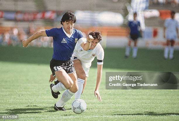 Soccer: World Cup, ARG Diego Armando Maradona in action vs URY, MEX 5/31/1986--6/29/1986