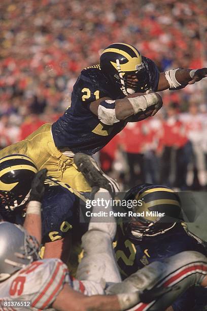 37 Tim Biakabutuka Stock Photos, HighRes Pictures, and Images Getty