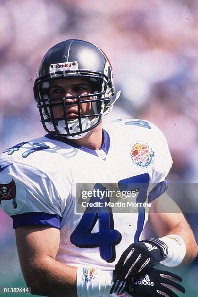 Tampa Bay Buccaneers safety John Lynch of the NFC looks to the sideline against the AFC in the 2000 NFL Pro Bowl at Aloha Stadium on February 6, 2000...