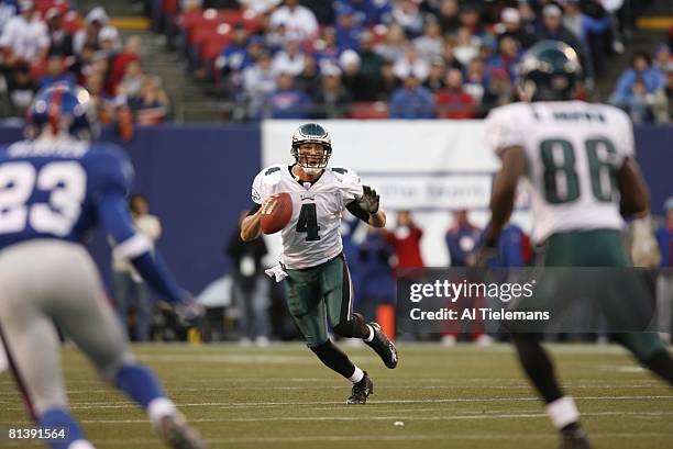 Football: Philadelphia Eagles QB Mike McMahon in action vs New York Giants, East Rutherford, NJ