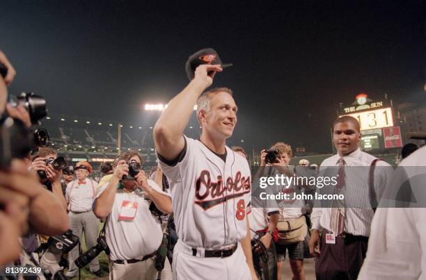 Cal Ripken Jr Base 4 030 Cal Ripken” Baseball Stock Photos, High-Res Pictures, and Images ...