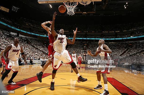 Basketball: NBA Playoffs, Miami Heat Shaquille O'Neal in action vs Chicago Bulls, Game 1, Miami, FL 4/22/2006