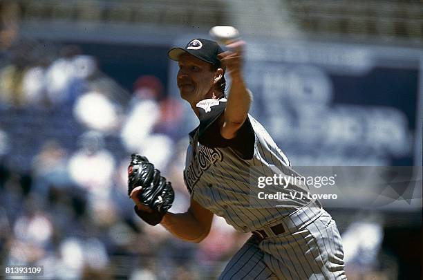 Early Randy Johnson 114 Randy J Johnson Photos & High Res Pictures - Getty Images