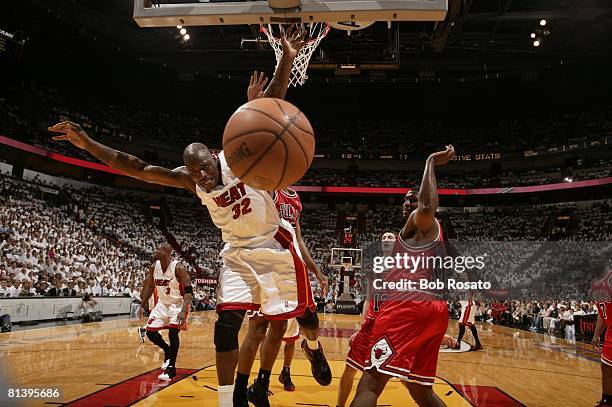 Basketball: NBA Playoffs, Miami Heat Shaquille O'Neal in action vs Chicago Bulls Michael Sweetney , Game 5, Miami, FL 5/2/2006