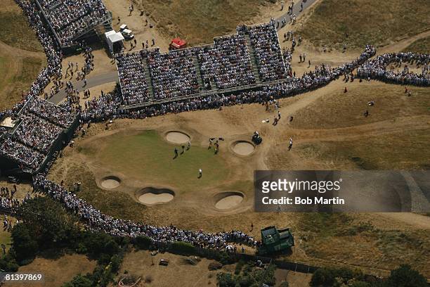 Golf: British Open, Aerial scenic view during Friday play of Royal Liverpool GC, Tiger Woods putt on No Hoylake, England 7/21/2006