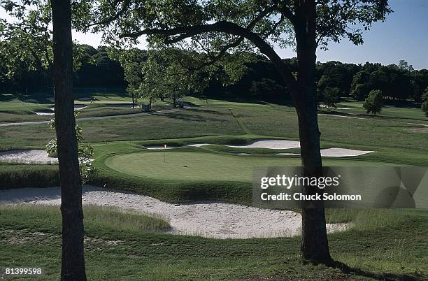 Golf: Scenic view of 17th hole at Bethpage Black GC, Farmingdale, NY 6/8/2001