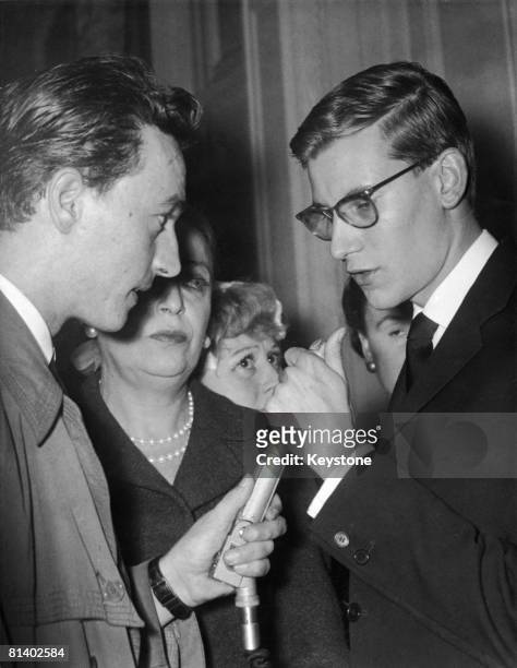 klant esthetisch Egyptische French fashion designer Yves Saint Laurent gives his first interview...  News Photo - Getty Images