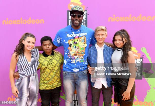 Actors Madisyn Shipman, Benjamin Flores Jr., Sheldon Bailey, Thomas Kuc, and Cree Cicchino attend Nickelodeon Kids' Choice Sports Awards 2017 at...