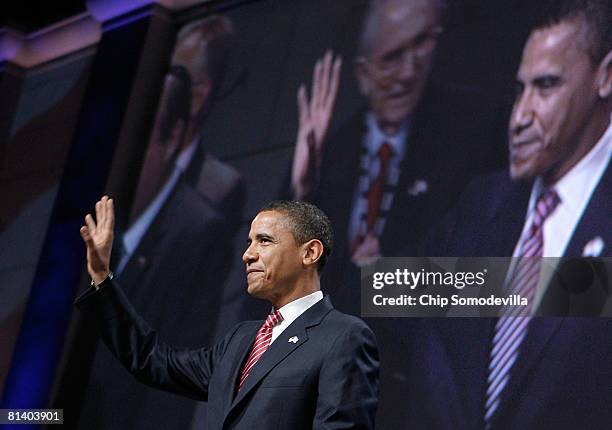 Democratic presidential hopeful Sen. Barack Obama arrives to speak at the American Israel Public Affairs Committee Policy Conference at the...