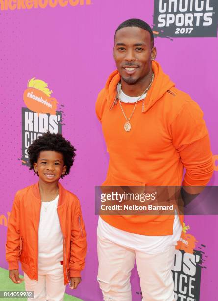 Player Andrew Hawkins and guest attends Nickelodeon Kids' Choice Sports Awards 2017 at Pauley Pavilion on July 13, 2017 in Los Angeles, California.