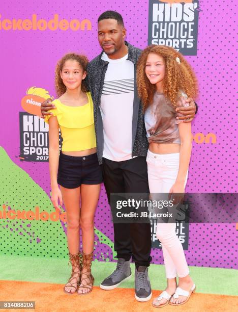 Michael Strahan, Sophia Strahan and Isabella Strahan attend the 2017 Nickelodeon Kids' Choice Sports Awards at Pauley Pavilion on July 13, 2017 in...