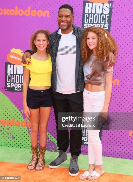 Michael Strahan, Sophia Strahan and Isabella Strahan attend the 2017 Nickelodeon Kids' Choice Sports Awards at Pauley Pavilion on July 13, 2017 in...