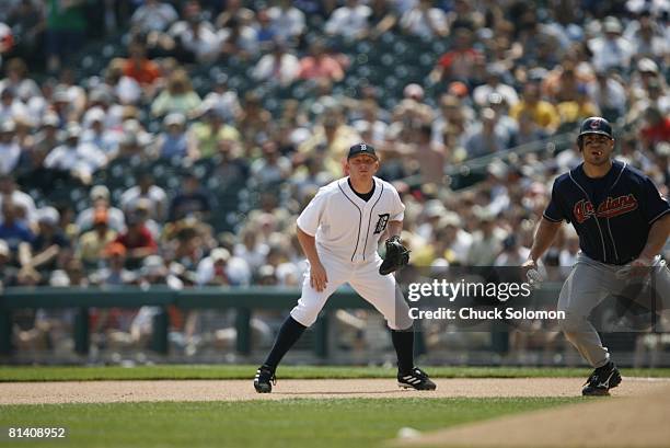 Baseball: Detroit Tigers Chris Shelton on field during game vs Cleveland Indians, Detroit, MI 5/28/2006