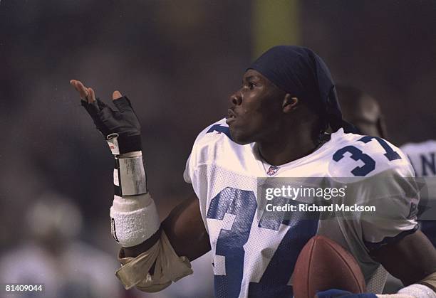 Football: Super Bowl XXVIII, Closeup of Dallas Cowboys James Washington blowing kiss to crowd during game vs Buffalo Bills, Atlanta, GA 1/30/1994