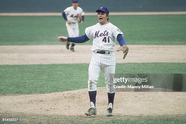 Baseball: New York Mets Tom Seaver upset during game vs Pittsburgh Pirates, Flushing, NY 9/1/1975