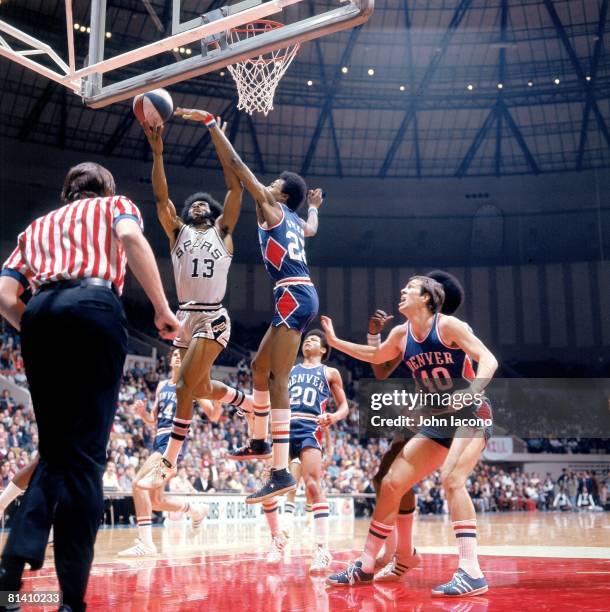 Basketball: San Antonio Spurs James Silas in action vs Denver Nuggets Mike Green , San Antonio, TX 1/25/1975