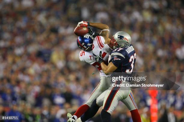 Football: Super Bowl XLII, New York Giants David Tyree in action, making catch using helmet during 4th quarter vs New England Patriots Rodney...