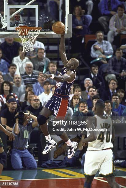 1996 Rockets 21 1996 Nba Playoffs Sonics Rockets Stock Photos, High-Res Pictures ...