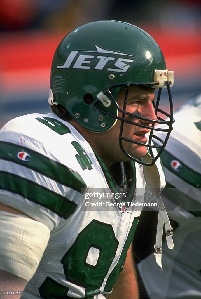 Scott Mersereau Closeup of New York Jets Scott Mersereau on sidelines during game vs ...