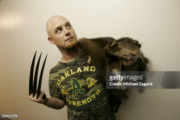 18 Wolverine Animal Claws Photos and Premium High Res Pictures - Getty  Images