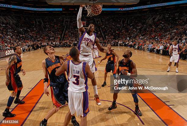 Basketball: Phoenix Suns Amare Stoudemire in action, making dunk vs Golden State Warriors, Phoenix, AZ 1/7/2007