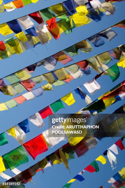 holy tibet flag on himalayas , tibet , nepal - tibet stock pictures, royalty-free photos & images