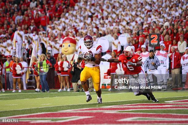 College Football: USC Stanley Havili in action, rushing for touchdown vs Nebraska, Lincoln, NE 9/15/2007
