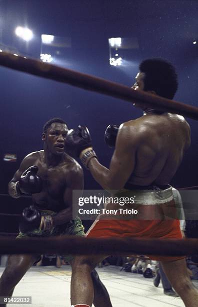 Boxing: WBC/WBA Heavyweight Title, Joe Frazier in action vs Muhammad Ali at Madison Square Garden, New York, NY 3/8/1971