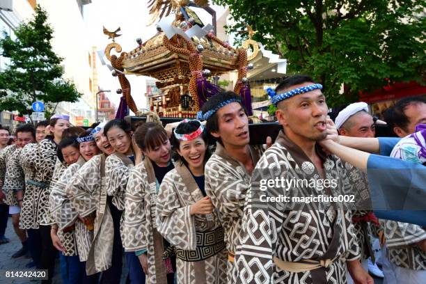 浅草神社・浅草寺、東京の三社祭 - traditional festival ストックフォトと画像