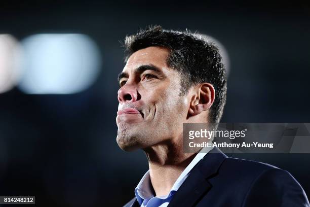 Head Coach Stephen Kearney of the Warriors looks on after losing the round 19 NRL match between the New Zealand Warriors and the Penrith Panthers at...