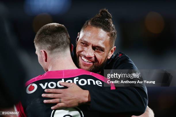 Manu Vatuvei of the Warriors farewells teammate Kieran Foran after the round 19 NRL match between the New Zealand Warriors and the Penrith Panthers...