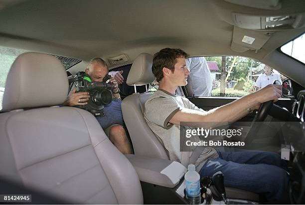 Auto Racing: NASCAR, Driver Kasey Kahne filming Allstate Insurance "Girls Day Out III" TV commercial during shoot, Charlotte, NC 10/2/2006