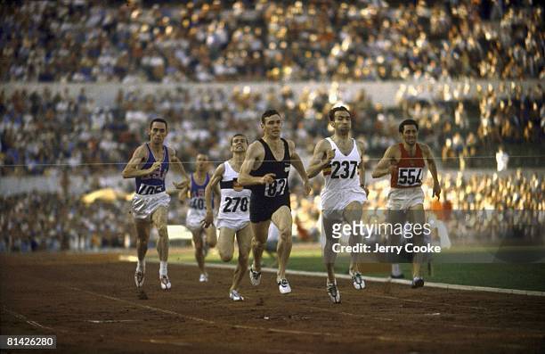 Track & Field: 1960 Summer Olympics, NZL Peter Snell in action vs BEL Roger Moens during 800M race, Rome, ITA 8/25/1960--9/11/1960