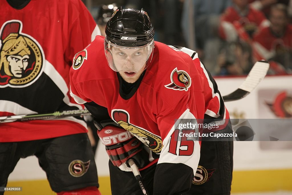 Heatley NHL Playoffs, Ottawa Senators Dany Heatley before faceoff during Game ...