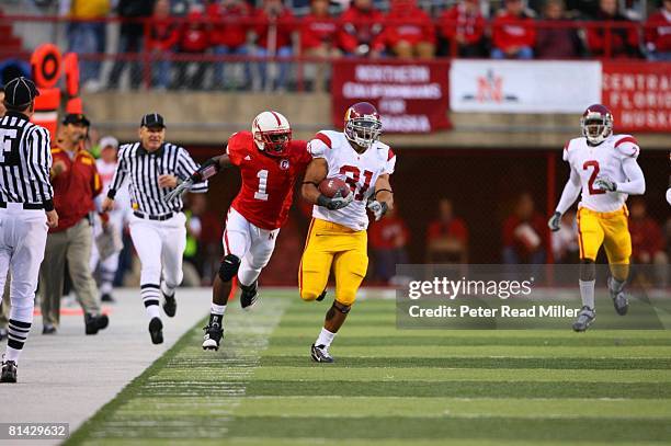 College Football: USC Stanley Havili in action, rushing vs Nebraska Chris Brooks , Lincoln, NE 9/15/2007
