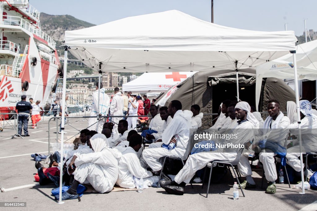 Migrants Landin in Salerno