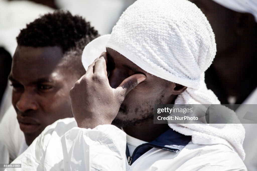 Migrants Landin in Salerno