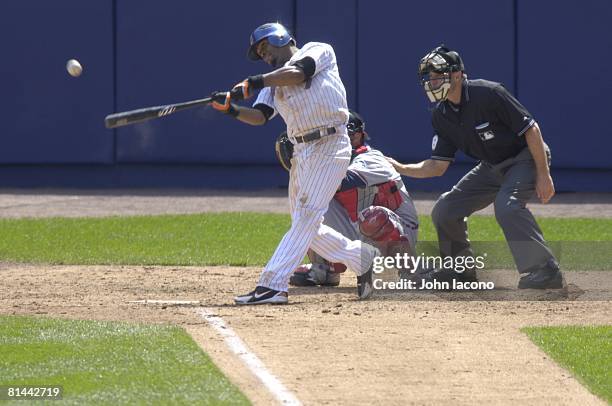 Baseball: New York Mets Jose Reyes in action, at bat vs Atlanta Braves, Flushing, NY 4/21/2007