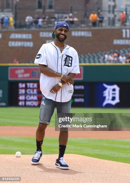 Sean Anderson Rapper 974 Rapper Anderson Stock Photos, High-Res Pictures, and Images - Getty ...