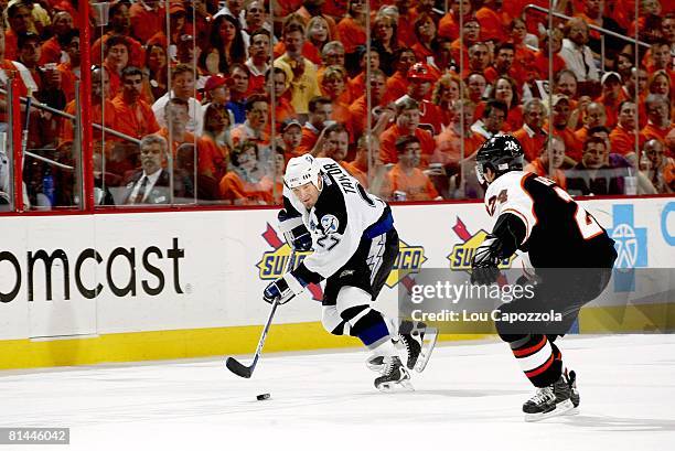 Hockey: playoffs, Tampa Bay Lightning's Tim Taylor in action vs Philadelphia Flyers, Philadelphia, PA 5/20/2004