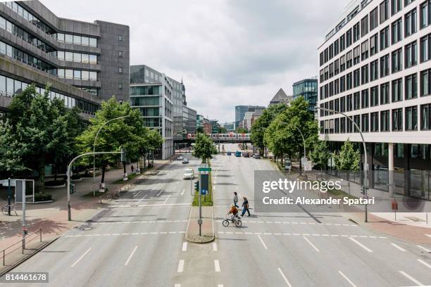 elevated view of a street scene in hamburg, germany - metro hamburg stock pictures, royalty-free photos & images