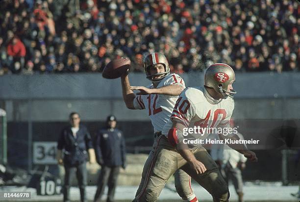 Football: NFC Playoffs, San Francisco 49ers QB John Brodie in action, making pass vs Minnesota Vikings, Bloomington, MN