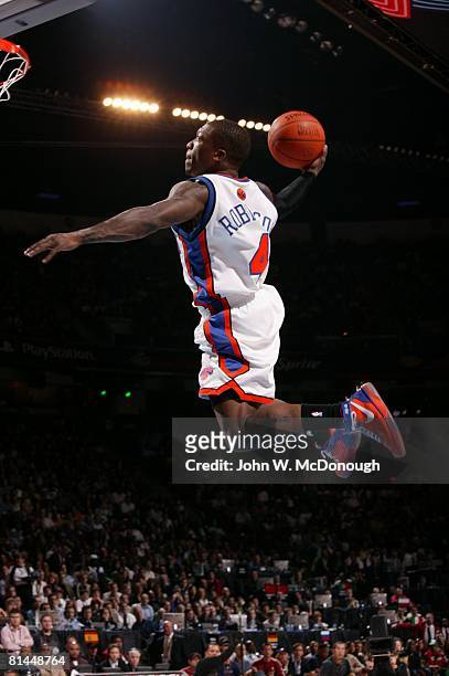 Basketball: NBA Slam Dunk Contest, New York Knicks Nate Robinson in action, making dunk during All Star Weekend, Las Vegas, NV 2/17/2007